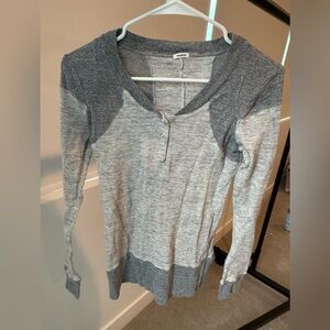 Monrow Two-Tone Gray Long Sleeve Henley